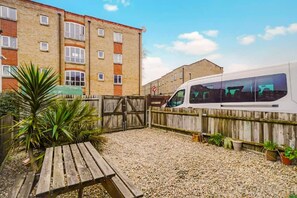 House - Perfect Booking 3 Bed Home in Whitechapel (London)