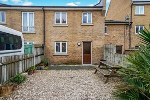 House - Perfect Booking 3 Bed Home in Whitechapel (London)