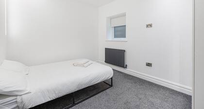 Modern Brixton Flat 4