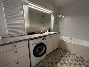 House - Bel Appartement r nov - Centre Ville d Annecy (Annecy)