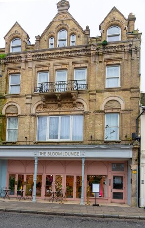 House - Charlotte House Central 2BR 2bath Retreat Sleeps 6 (Ipswich)