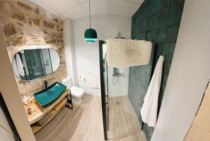 Shower, hair dryer, towels, soap