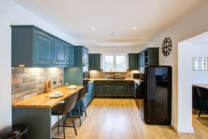 House - Spacious 4BR Haven in Ipswich (Ipswich)