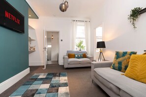 House - Spacious 4BR Home in Gateshead Sleeps 8 w Parking (Gateshead)