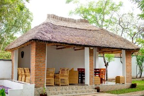 4 bedrooms - The Bay Cottage 4BR Retreat in Cape Maclear (Cape Maclear)