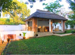 House, Smoking | 4 bedrooms - The Bay Cottage 4BR Retreat in Cape Maclear (Cape Maclear)