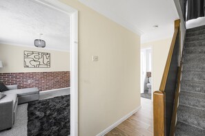 House - The Ipswich Snug Spacious 3BR Retreat Free Parking (Ipswich)