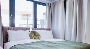 House - Elizabeth Line Retreat Modern 2BR Flat in Hayes (Hayes)