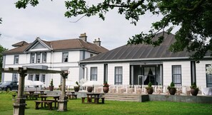 Room - Room 4 Manor Park Country House in Swansea Sleeps 2 (Swansea)