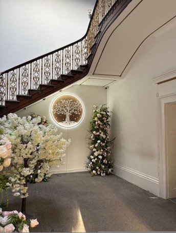 House. Room 9 - Manor Park Country House Wales