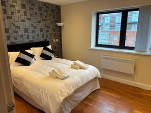 House - Luxury Penthouse Apartment With Private Parking (Birmingham)
