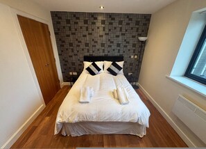 House - Luxury Penthouse Apartment With Private Parking (Birmingham)