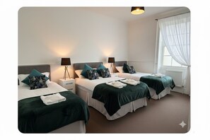 10 bedrooms - 10br - Manor Park Country House Wales (Swansea)