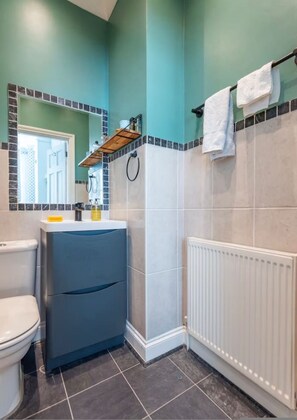 House - Bright and Cosy South London 2BR House With Garden Terrace (London)