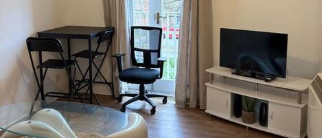 House | 1 bedroom