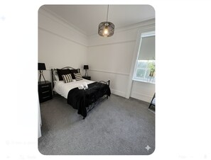 Room - Room 6 - Manor Park Country House Wales (Swansea)
