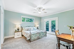 House - Classic Coeur d Alene Estate (Coeur d'Alene)