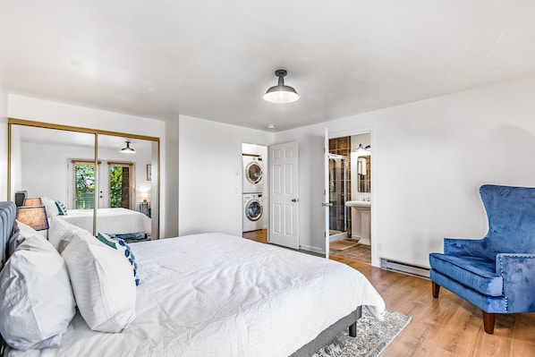 Room - Lake View Getaway in Hayden (Hayden)