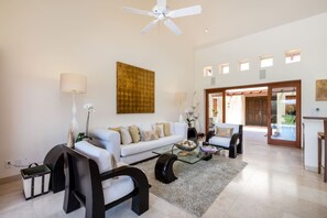 House, Accessible - 3 Bd Villa in Las Palmas Punta Mita Cook Golf-cart (Punta de Mita)