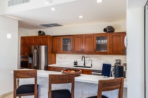 House - A Luxurious 4bed 2level Retreat (Punta de Mita)