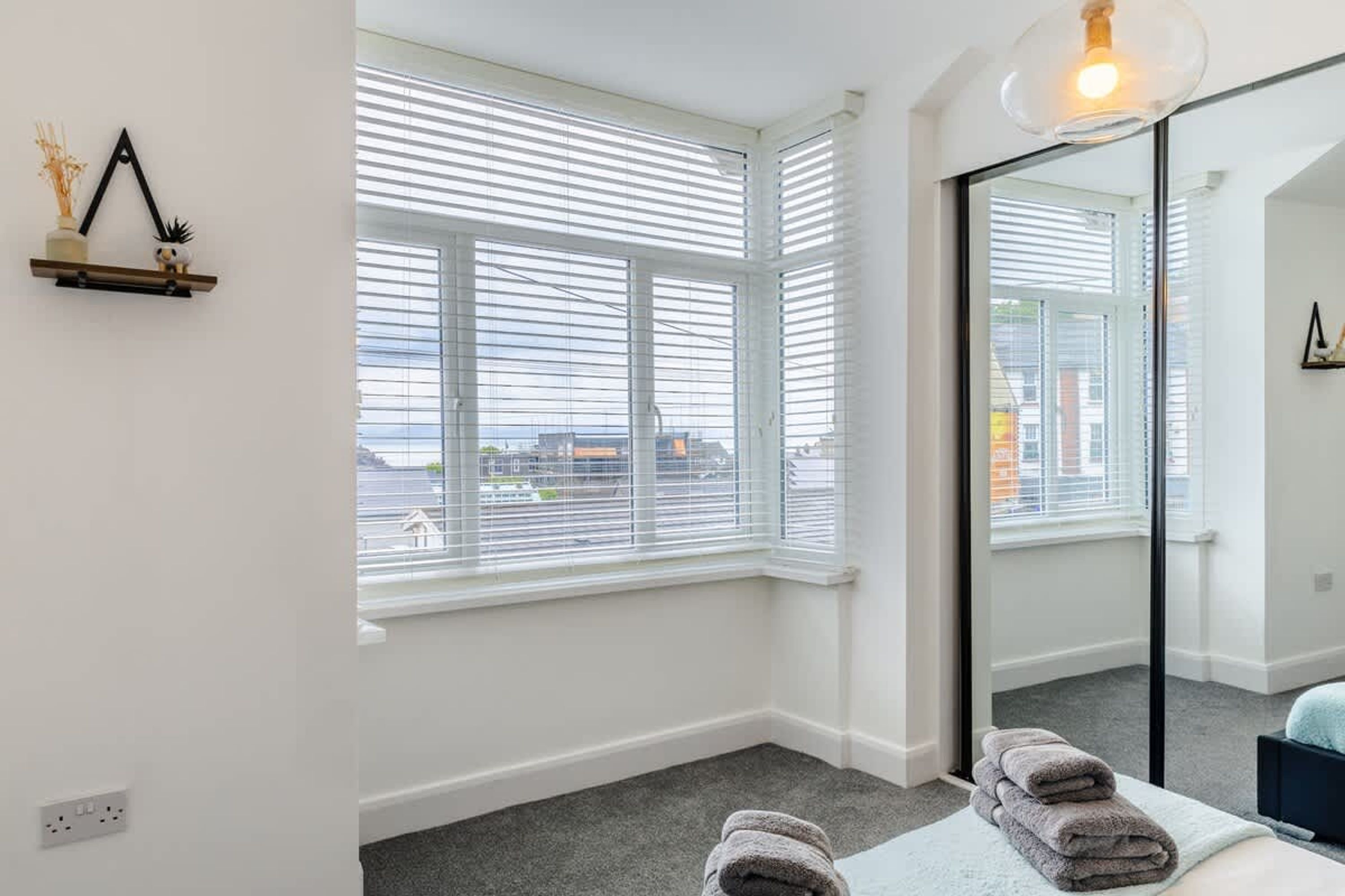 2 bedrooms