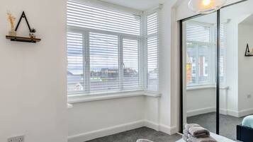 2 bedrooms