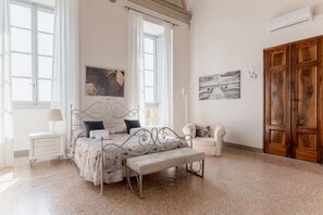 House, Smoking | 2 bedrooms - Tintoretto Superior Apartment in Historic Villa (Capannori)