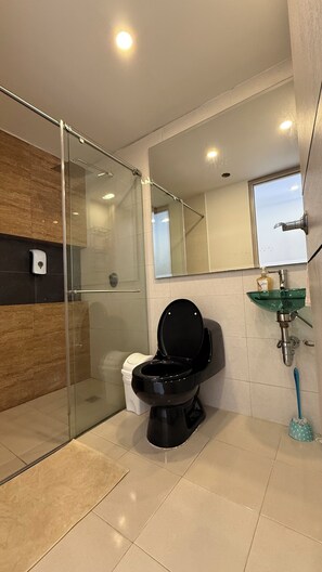 Hair dryer, towels, soap, toilet paper - Vrbo Property (Tunja)