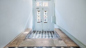 Ảnh chưa phân loại, 2 trong số 33 ảnh, nút