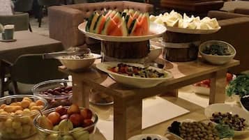 Colazione a buffet a pagamento, servita tutte le mattine