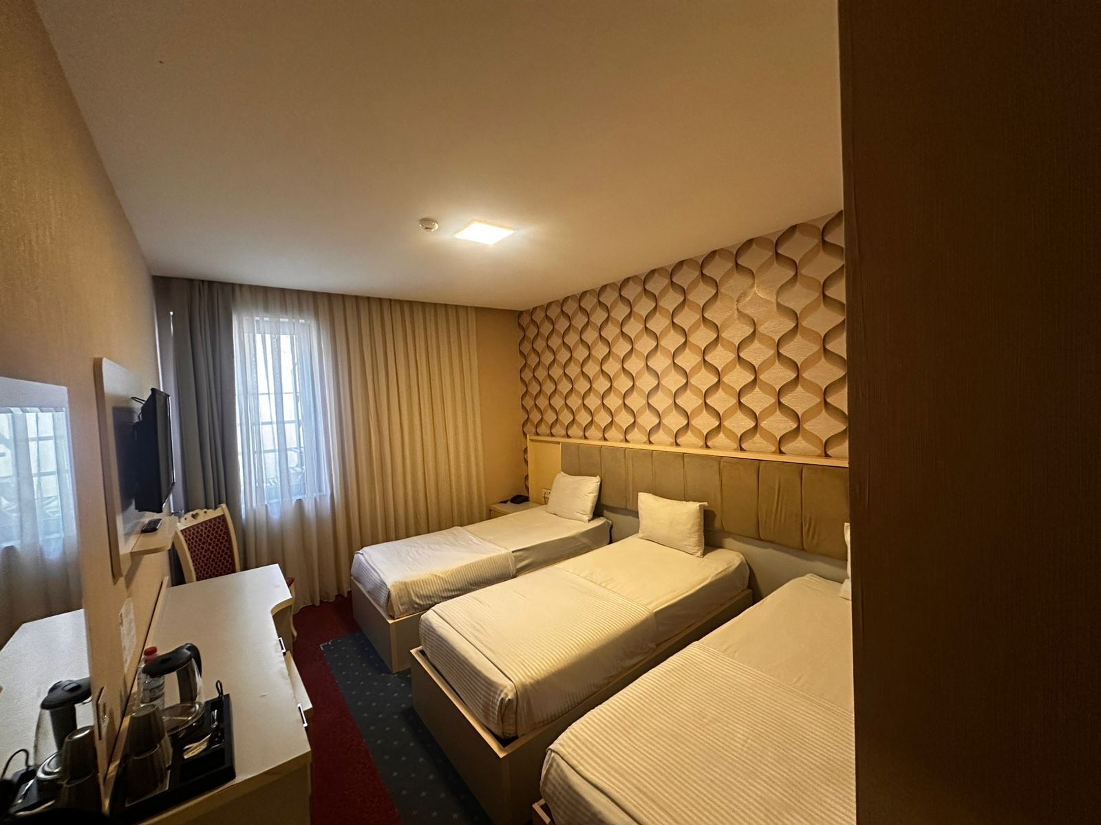 Standard Triple Room | In-room safe, soundproofing, iron/ironing board