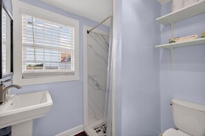 Bathroom - Charming Cottage Perfect for Long-Term Guests w/ Courtyard by Lucky Savannah (Savannah)