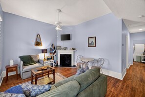 Living area - Charming Cottage Perfect for Long-Term Guests w/ Courtyard by Lucky Savannah (Savannah)