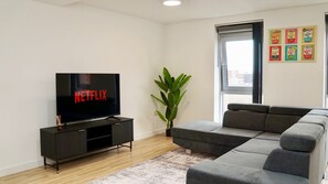 Apartment, City View | Living area