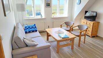 Fernseher, DVD-Player, Stereoanlage