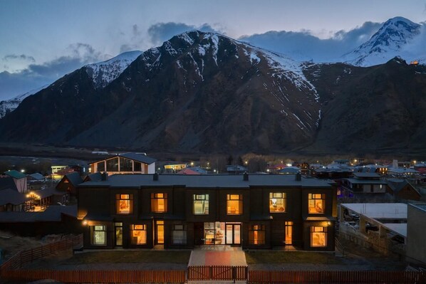 Exterior - Melodia Kazbegi Hotel (Stephantsminda)