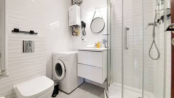 Apartment | Bathroom
