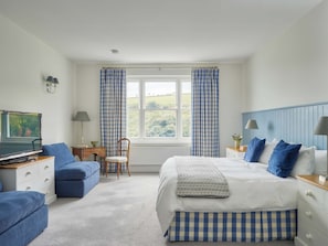 House - Luxury Coastal Cottage With Harbour Views (St Austell)