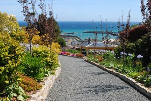House - Breath-taking Manor With Pool Tennis Court Sea Views (St Austell)