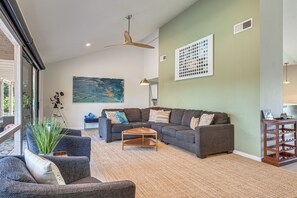 Interior - 1 Mi to Dtwn Palm Springs! Desert Escape w/ Pool (Palm Springs)