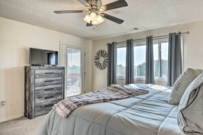 Apartment (4 Bedrooms) | Interior - Pool Access! 2-unit Escape at Pointe Royale Resort (Branson)