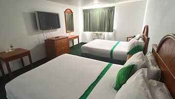 Rum - 2 queensize-sängar - icke-rökare | Strykjärn/strykbräda, gratis wi-fi och sängkläder