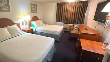 Kamer, 2 queensize bedden, toegankelijk voor mindervaliden, niet-roken | Een strijkplank/strijkijzer, gratis wifi, beddengoed