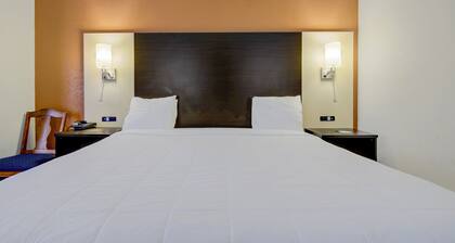 Saint Joseph Inn & Suites Benton Harbor Near I-94