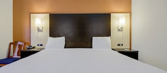 Saint Joseph Inn & Suites Benton Harbor Near I-94