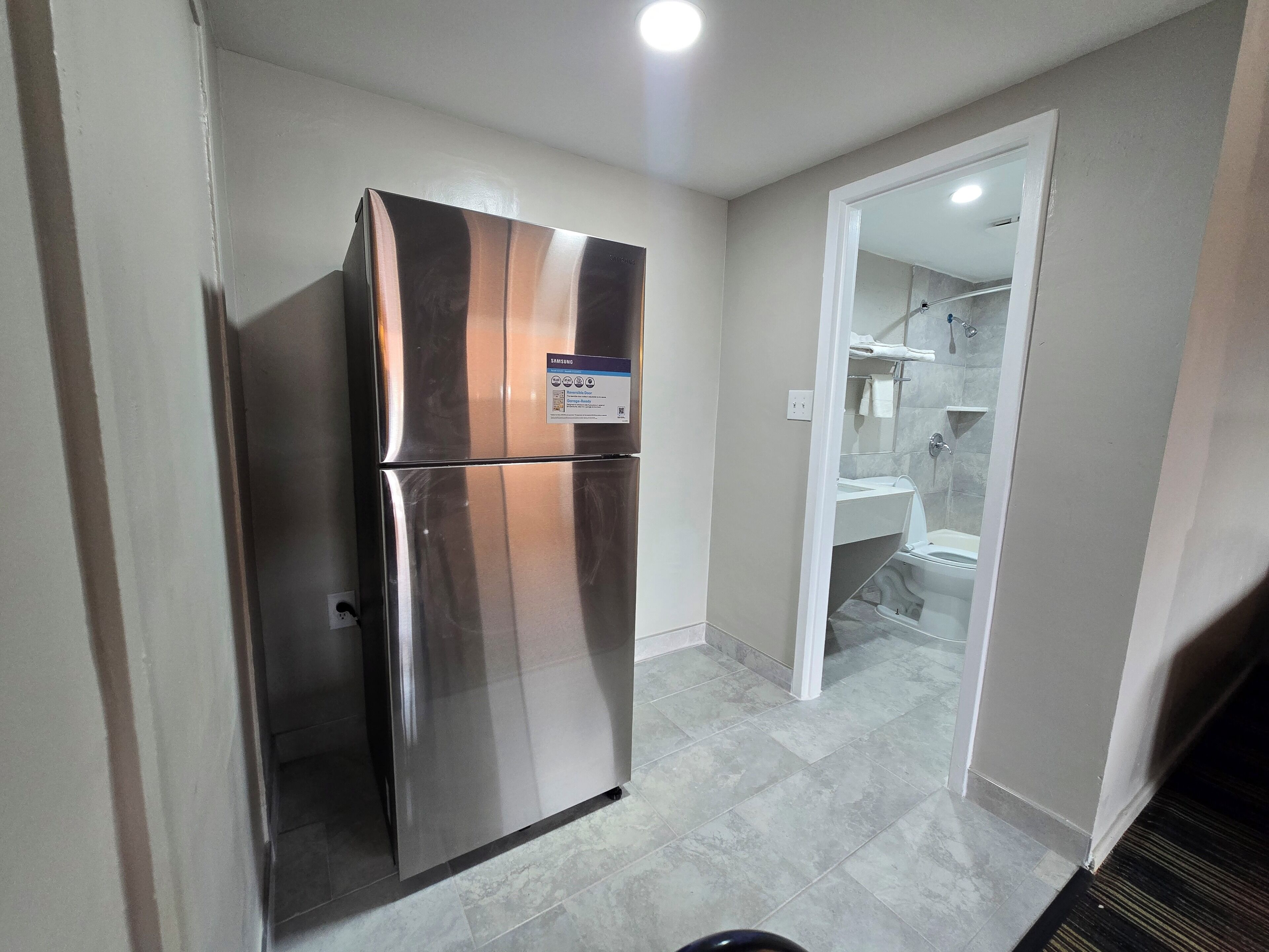 Huone, 2 parisänkyä | Ilmainen Wi-Fi, vuodevaatteet