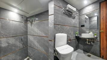 Superior-Doppelzimmer, Stadtblick | Badezimmer