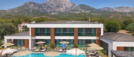Seasonal outdoor pool