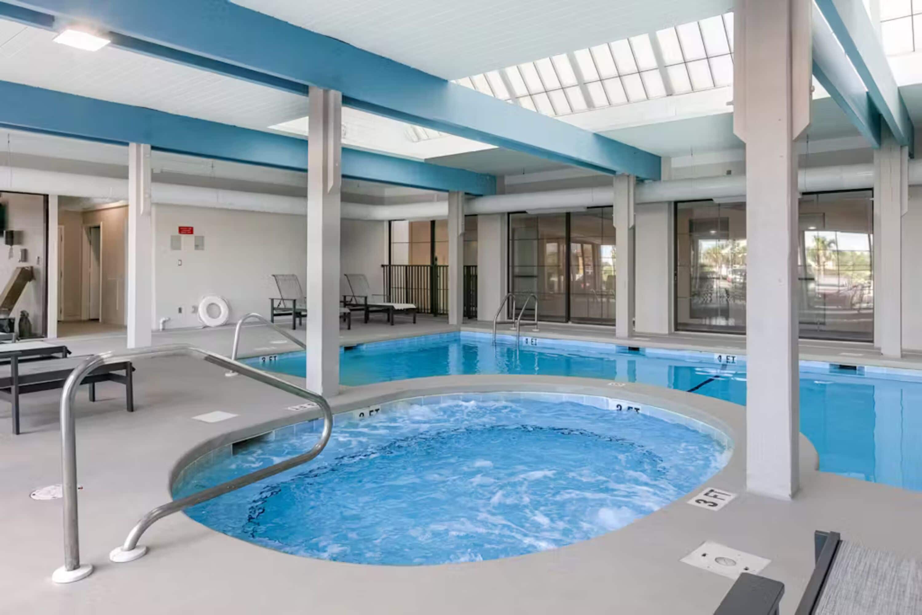 Indoor spa tub