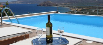Villa Aeolos – Private Swim Spa, Sea View, Wi-Fi, Air Conditioning